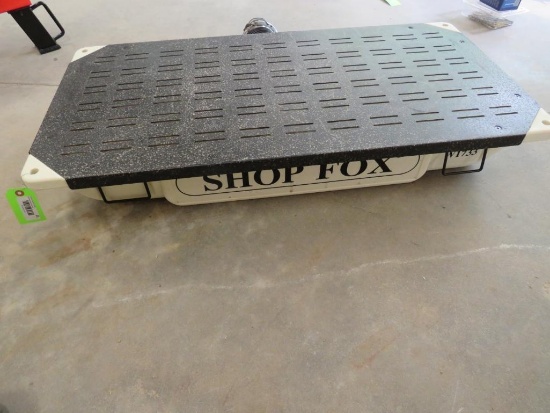 Shop Fox Downdraft Sanding Table