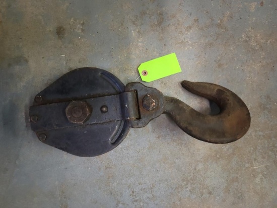 6" Pulley & Hook