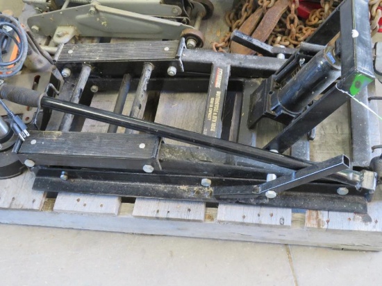 Speedway Series 1500 lb Motorcycle/ATV Jack