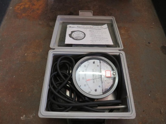 Magnehelic Differential Pressure Gauge
