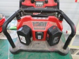 Milwaukee 12v-18v Multi-Bay Charger