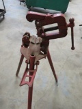 Reed Manufacturing 3 Leg Pipe Clamp