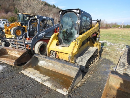 Caterpillar Track Skid Steer Loader