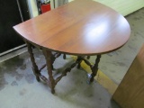 Custom Mahogany Gateleg Drop Leaf Table w/Drawer