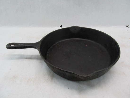 Heavy Old Cast Iron Skillet