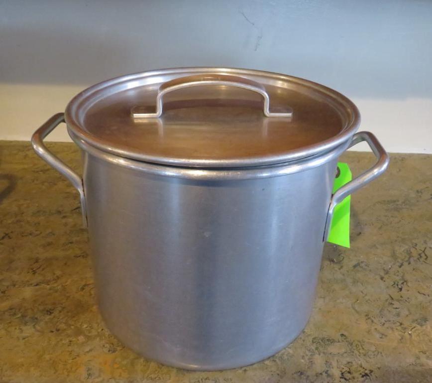 12 Qt. Stock Pot w/ Lid | Proxibid