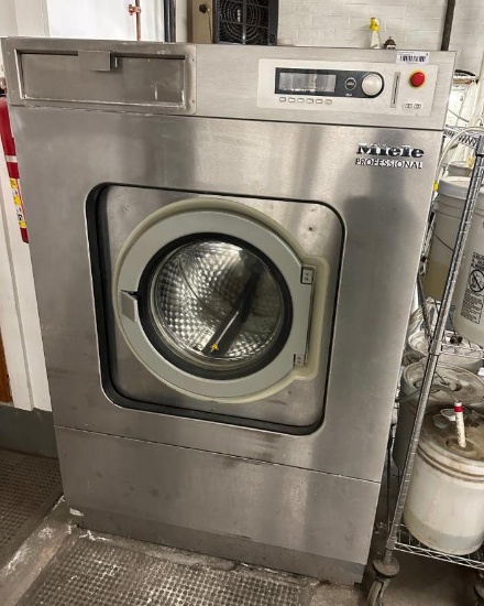 Milnor Washer 65 lb.
