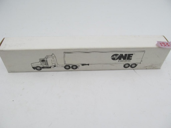 (1) ERTL AG ONE by White-New Idea Diecast Semi Truck