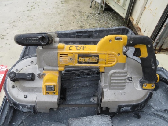 DeWalt Portable Hand Saw W/ Spare Blade