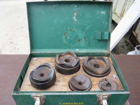 Greenlee Hydraulic Knockout Set W/ Hydraulic Pump