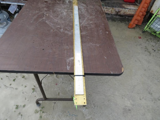 (2) Straight Edges
