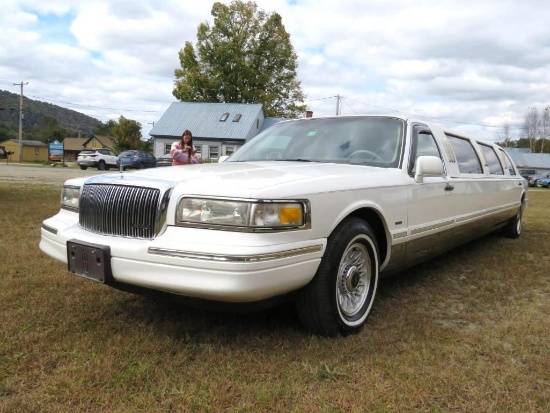 1995 Lincoln Town Car Limousine