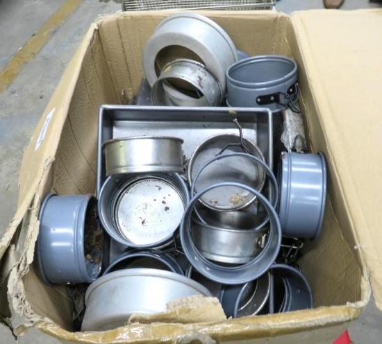 Box of Asst. Baking Pans