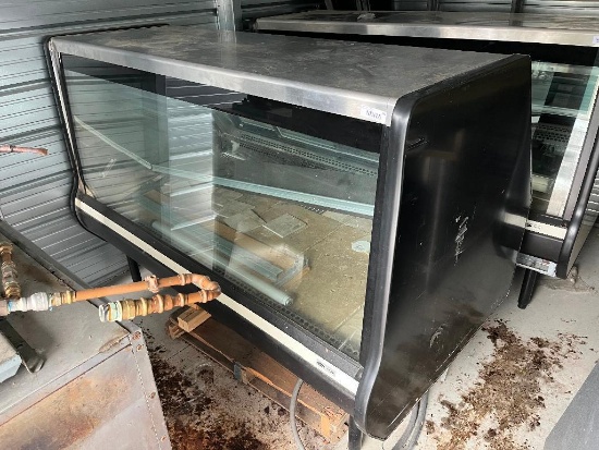 Tyler Carrier Lighted Refrigerated Deli Case