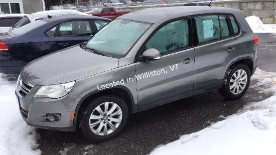 2010 Volkswagen Tiguan SE 4Motion I4, 2.0L T