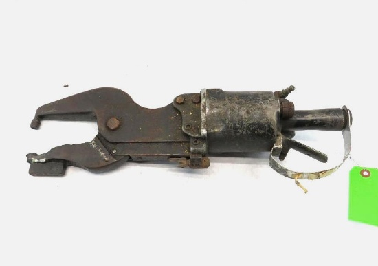 Heavy-Duty Pneumatic Gripper/Riveter