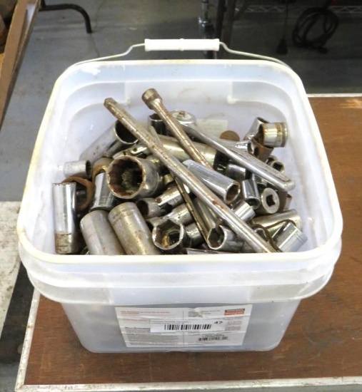 Asst. Sockets, Extenders & Ratchets