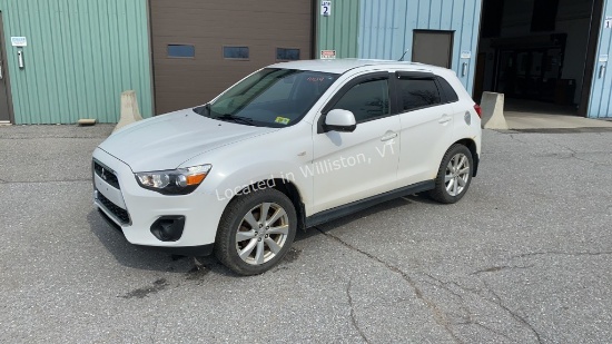 2013 Mitsubish Outlander Spor ES I4, 2