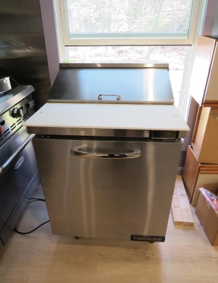 Continental Refrigerated Sandwich Station