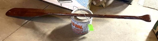 Old Pal Floating Minnow Bucket & Wooden Canoe Paddle