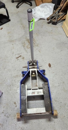 Pittsburgh 1500lb ATV/Motor Hydraulic Jack