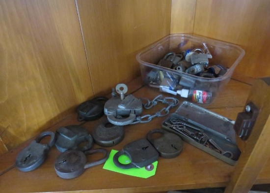 (9) Vintage Locks w/ Keys