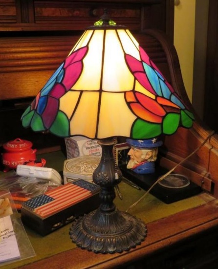 Tiffany Style Stained Glass Desk Lamp