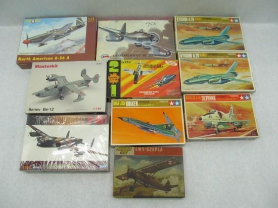 (10) Plastic Airplane Model Kits