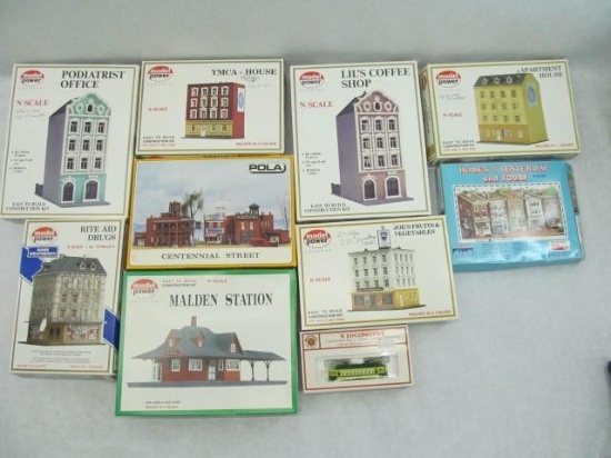 N Scale Model Train Lot