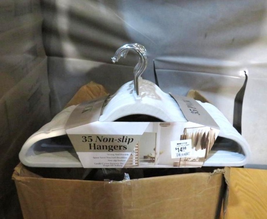(300+) Non-Slip Coat Hangers