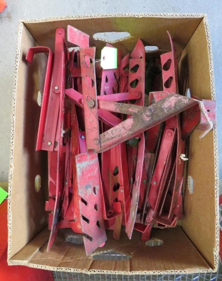 (16) Steel Roof Brackets