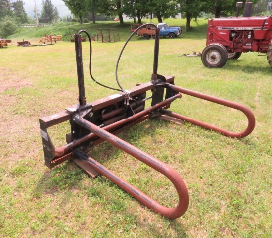 Case IH Hydraulic Large Square Bale Grabber