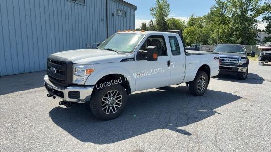 2014 Ford F-350 Super Du Lariat V8, 6.7 T