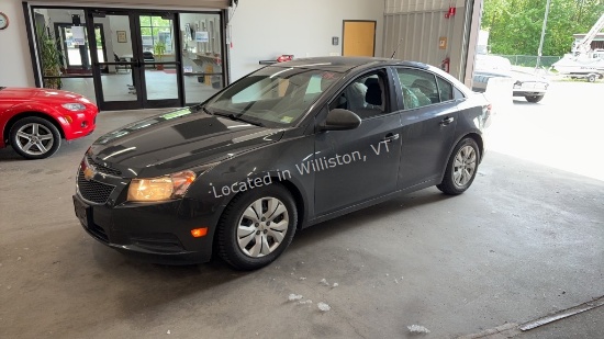 2013 Chevrolet Cruze LS Manual I4, 1.8