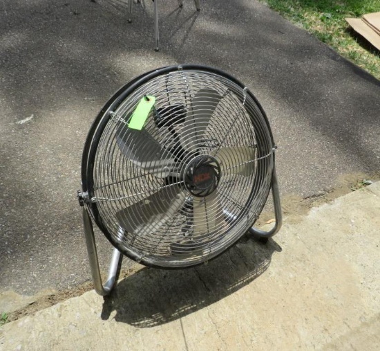 HDX 18" Floor Fan
