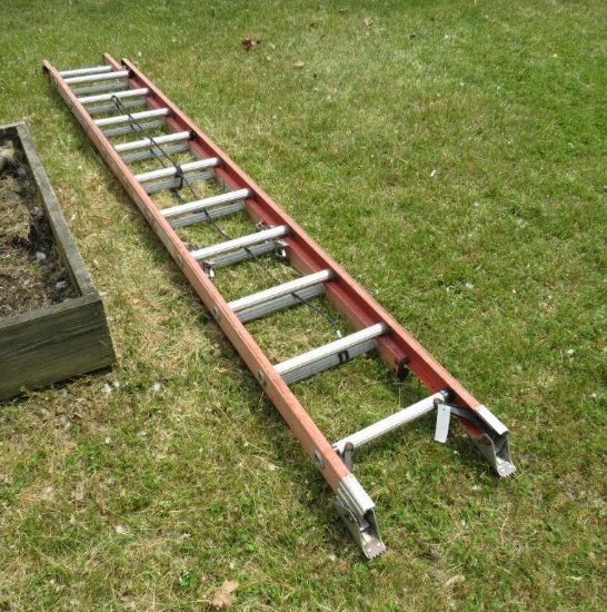 Werner 20' Fiberglass Extension Ladder