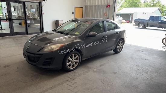 2011 Mazda Mazda3 i Touring I4, 2