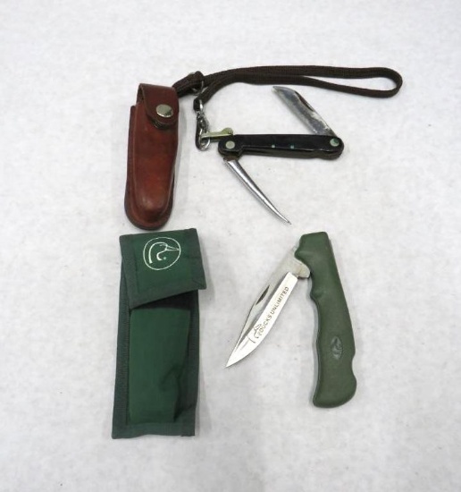 (2) Folding Knives