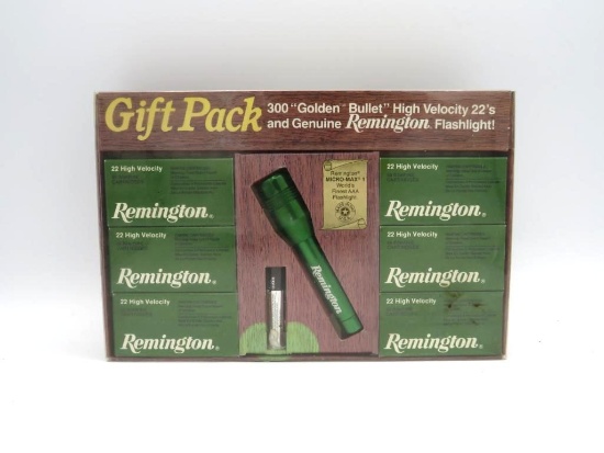 Remington .22 Cartridge and Flashlight Gift Pack