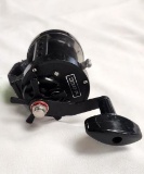 Vintage Newell 338-F Conventional Fishing Reel