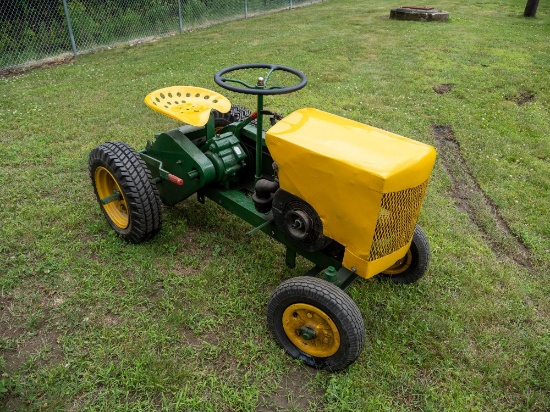 1940s 883 Tiger Tractor
