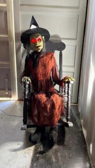 Animated Rocking Chair Witch | Online Auctions | Proxibid