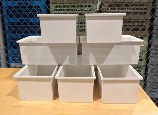 (7) Bon Chef Food Pans