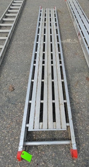 Lynn 20" x 12' Aluminum Stage