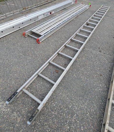 Lynn 18' Aluminum Ladder