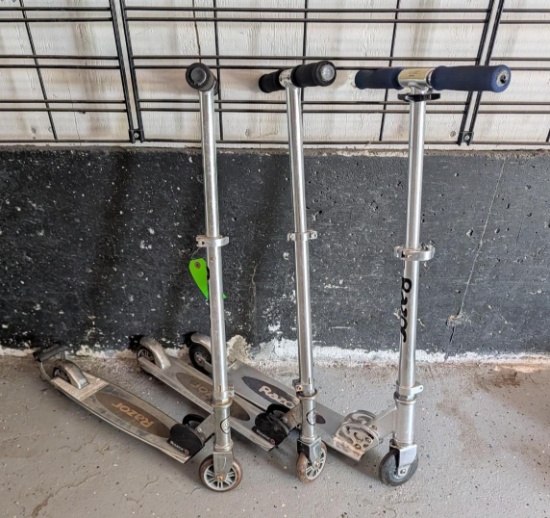 (3) Razor Scooters