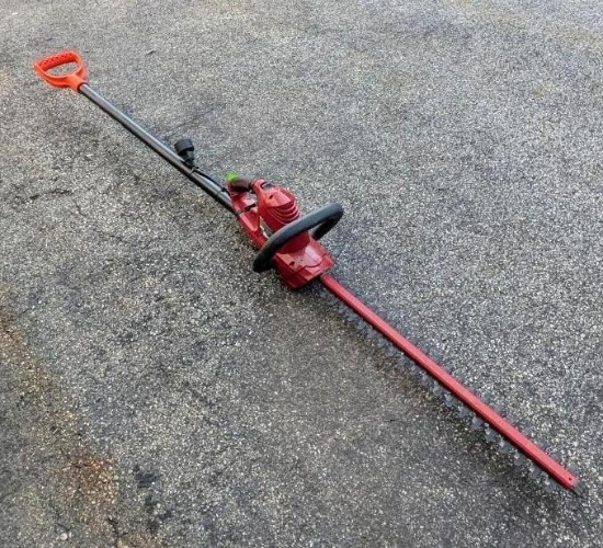 Toro Corded Electric Hedge Trimmer on Pole/Handle