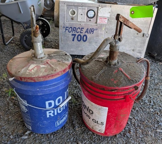 (2) 5 Gal Buckets w/ pump lids
