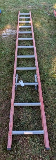 12' Fiberglass Ladder