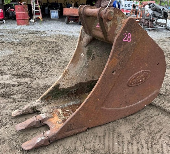 Geith 30" Excavator Bucket